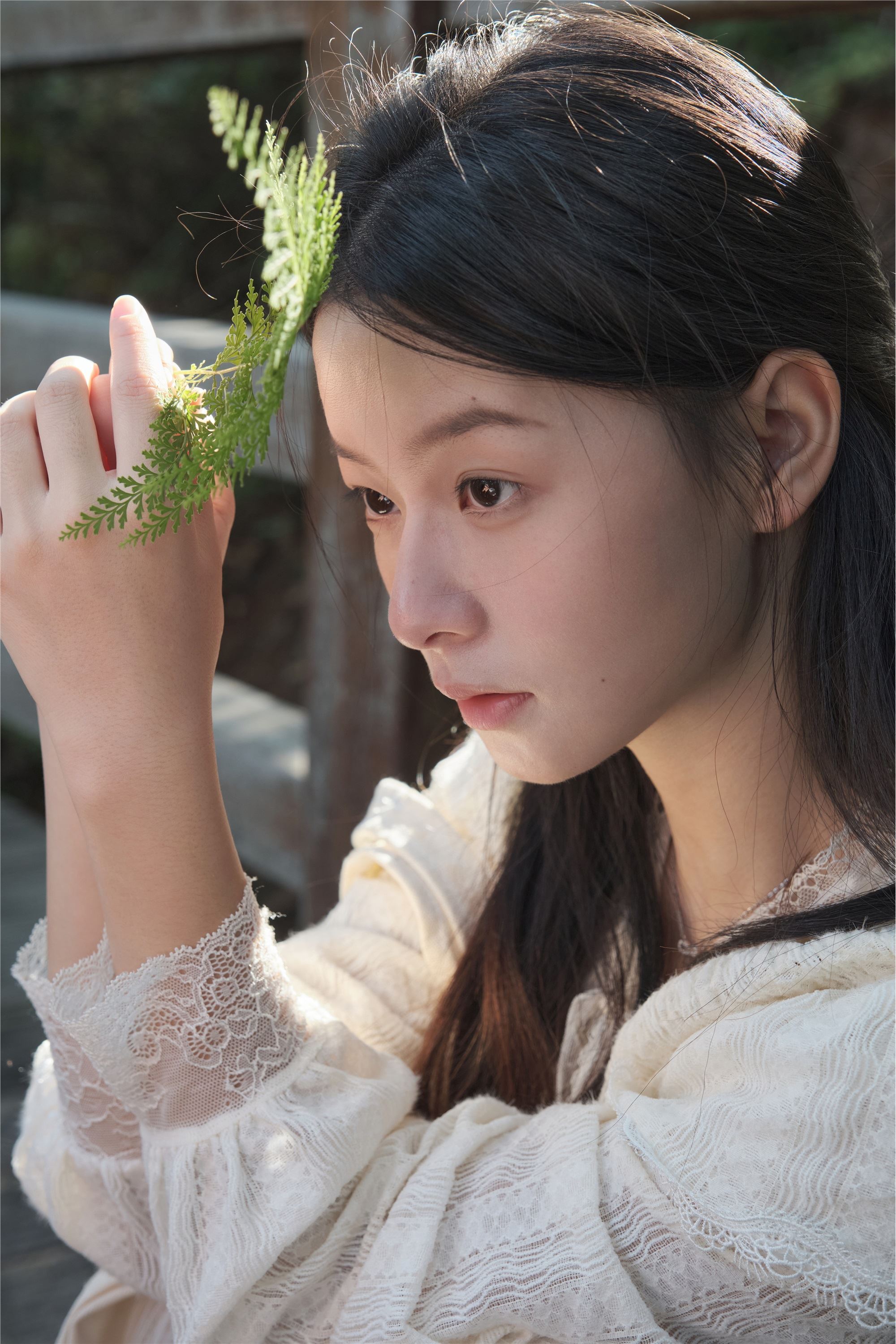 YITUYU艺图语 2025.01.02 秋游 蝴蝶妹妹